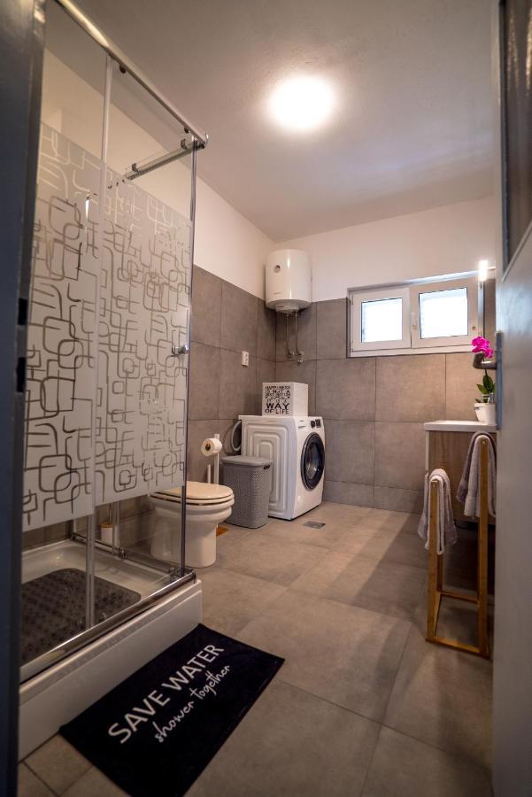 Sea Lover Apartment 扎达尔 外观 照片