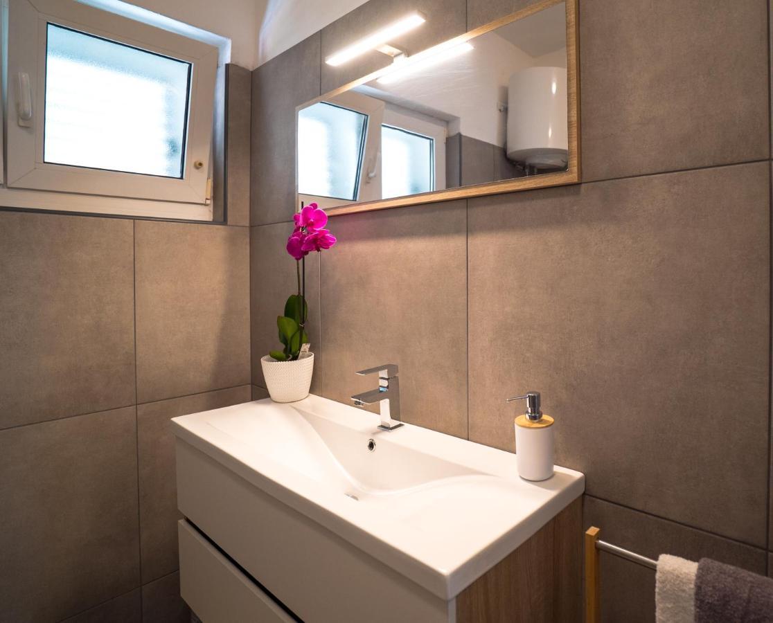 Sea Lover Apartment 扎达尔 外观 照片